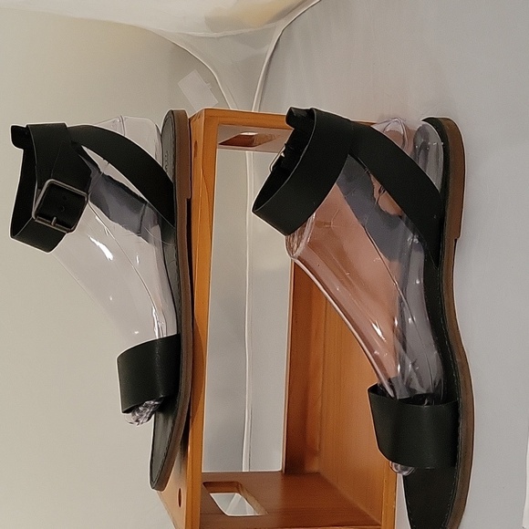 *LOWEST PRICE* Madewell Black Ankle Strap Sandals - Picture 3 of 7